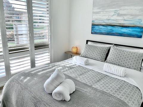 Surfside Holiday Home 100m Beach - Accommodation Batemans Bay 0