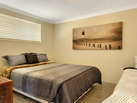 Beachside Getaway - 150m To Beach - Accommodation Batemans Bay 2