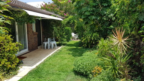Beachside Villa Ettalong Beach - Accommodation Batemans Bay 3