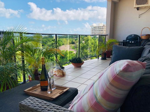 Beautiful Spacious City Apartment With Views Out To The Arafura Sea - Accommodation Batemans Bay 0
