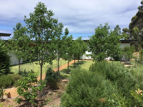 Bed + Bauhaus - Accommodation Batemans Bay 3