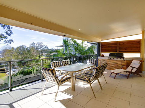 Bellima Beach House', 9 Jackson Close - Huge Duplex With Air Con And Fabulous Views - Accommodation Batemans Bay 2
