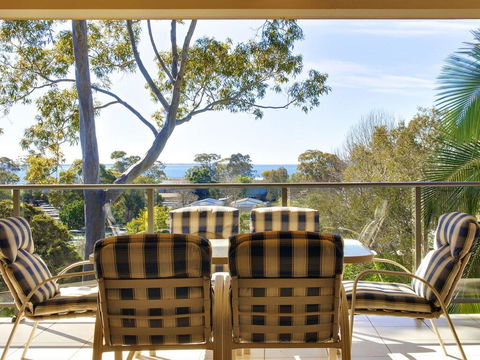 Bellima Beach House', 9 Jackson Close - Huge Duplex With Air Con And Fabulous Views - Accommodation Batemans Bay 0