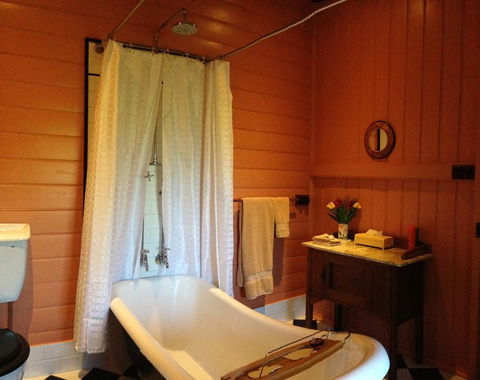 Belvoir B&B Cottages - Accommodation Batemans Bay 1