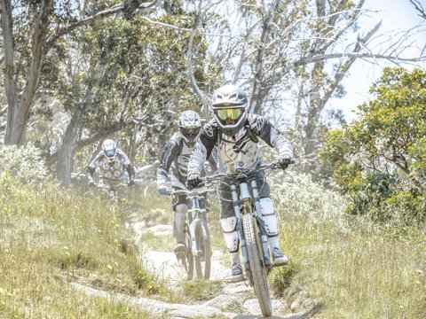 Bernti's Mountain Inn - Accommodation Batemans Bay 3