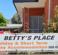Betty's Place - Accommodation Batemans Bay