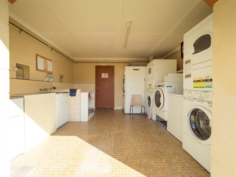 Biloela Caravan & Tourist Park - Accommodation Batemans Bay 1