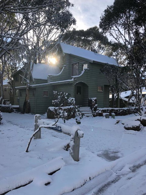 Bindi - Alpine Getaways's Chalet At Tower Rd - Accommodation Batemans Bay 3