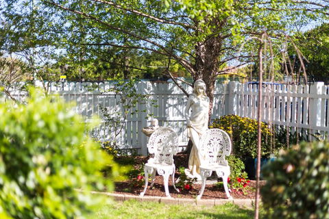 BIRCHES B&B - Accommodation Batemans Bay 2