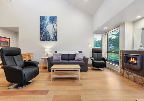 Blackout - Accommodation Batemans Bay 3