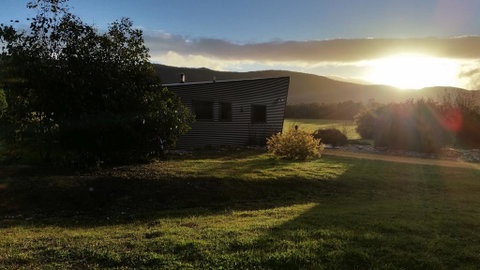 Blaze Rock Retreat - Accommodation Batemans Bay 1