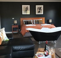 Blaze Rock Retreat - Accommodation Batemans Bay