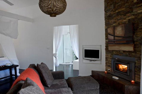 Blue Cliffs Retreat - Accommodation Batemans Bay 1