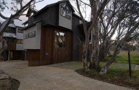 Blue Ice - Accommodation Batemans Bay 1