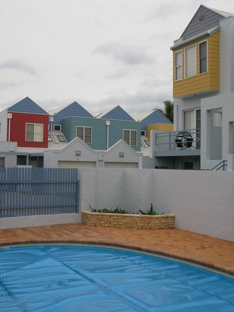 Bluedock Apartments - Accommodation Batemans Bay 3