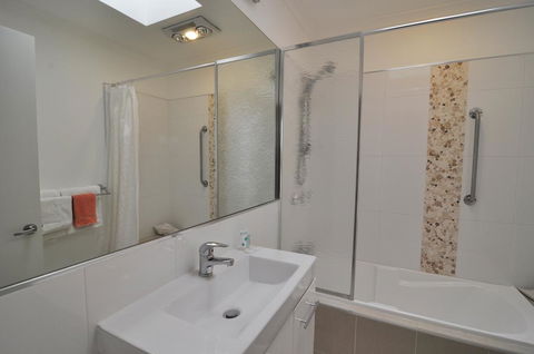 Bluedock Apartments - Accommodation Batemans Bay 1