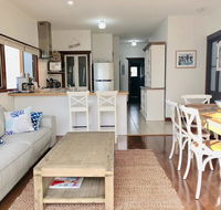 Bluey's - Accommodation Batemans Bay
