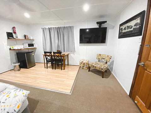 Warrego Hotel Motel Cunnamulla - Accommodation Batemans Bay 3