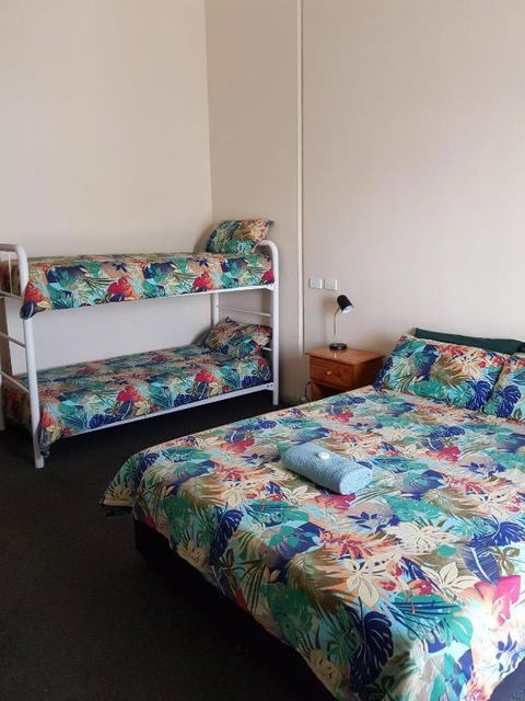 Wentworth Central Motor Inn - Accommodation Batemans Bay 2