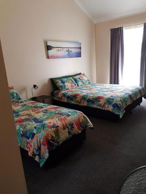 Wentworth Central Motor Inn - Accommodation Batemans Bay 1