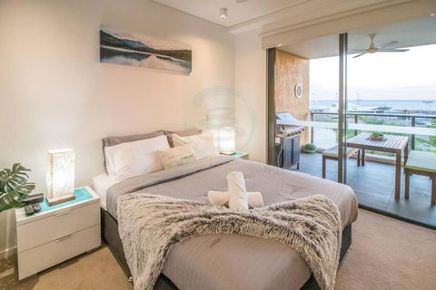 ZEN BY THE OCEAN - 1-BR Executive Biz Retreat - Accommodation Batemans Bay 1