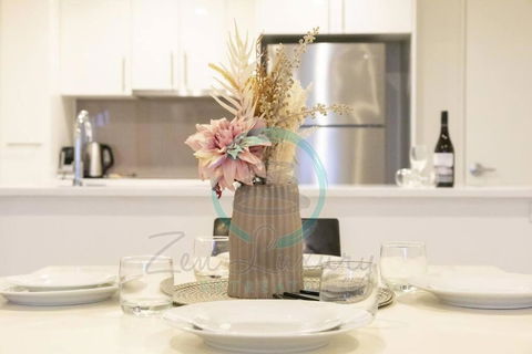 ZEN SUN CITY Cozy 2-BR/2-BA Ocean View Retreat - Accommodation Batemans Bay 0