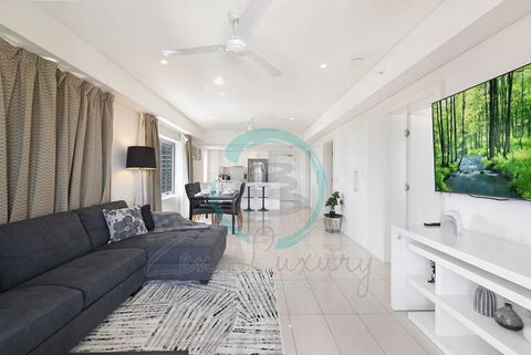 ZEN SUNSHINE - COZY 2-BR/2-BA OCEAN VIEW RETREAT - Accommodation Batemans Bay 2
