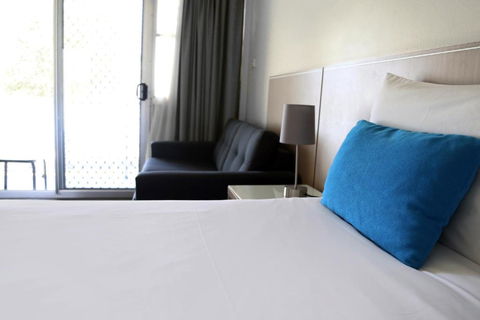 Zorba Waterfront Motel - Accommodation Batemans Bay 1