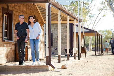 Alice Springs Highlights Tour - Accommodation Batemans Bay 0