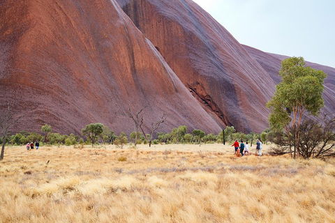 Uluru (Ayers Rock) Base And Sunset Half-Day Trip With Opt Outback BBQ Dinner - Accommodation Batemans Bay 1