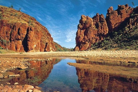 Alice Springs, Uluru Ayers Rock & Kings Canyon 8 Days Touring Package - Accommodation Batemans Bay 4