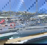 Sailing Curlew Escape on Moreton Bay - Accommodation Batemans Bay