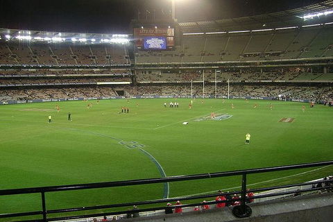 Half-Day Sports Lovers Bus Tour Of Melbourne With Tour Options - Accommodation Batemans Bay 1