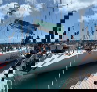 2-Night Whitsundays Sailing Cruise incl. Whitehaven Beach  Great Barrier Reef - Accommodation Batemans Bay