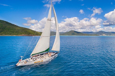 2-Night Whitsundays Sailing Cruise Incl. Whitehaven Beach & Great Barrier Reef - Accommodation Batemans Bay 3