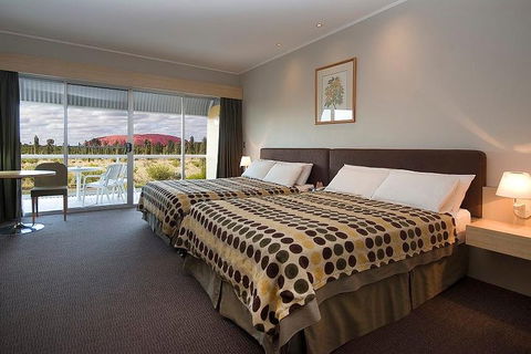 3-Day Uluru-Kata Tjuta And Kings Canyon 4WD Small-Group Eco-Tour From Alice Springs - Accommodation Batemans Bay 0