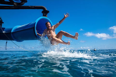 Outer Reef Pontoon Experience From Cairns - Accommodation Batemans Bay 2