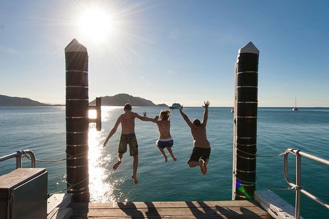 Fitzroy Island Catamaran Transfers From Cairns - Accommodation Batemans Bay 0