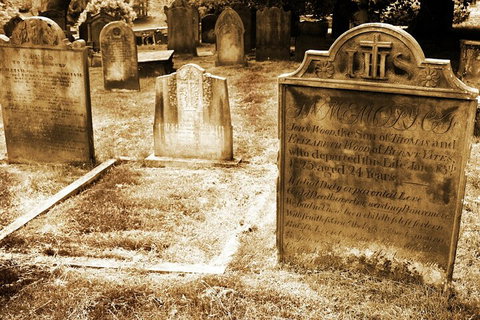 Southport Cemetery Paranormal Activity Tour QUEENSLAND - Accommodation Batemans Bay 0