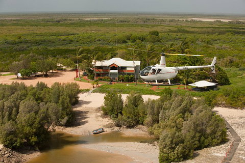 For Someone Special: Scenic Flight With Remote Private Picnic On Cable Beach - Accommodation Batemans Bay 1