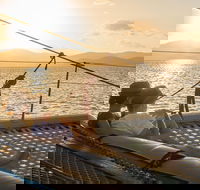 Sunset Sail In The Whitsundays - Accommodation Batemans Bay