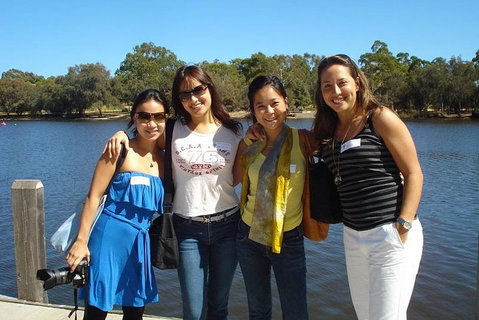 1/2 Day Swan Valley Wine Cheese & Chocolate Tour Inc Afternoon Cruise To Perth - Accommodation Batemans Bay 2